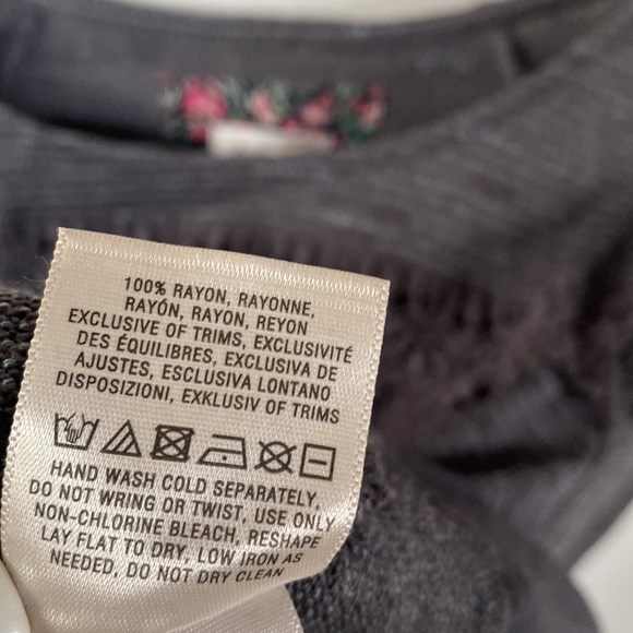 Gray Anthro Meadow Rue Greylace Popover Blouse, Size SP - Picture 9 of 10
